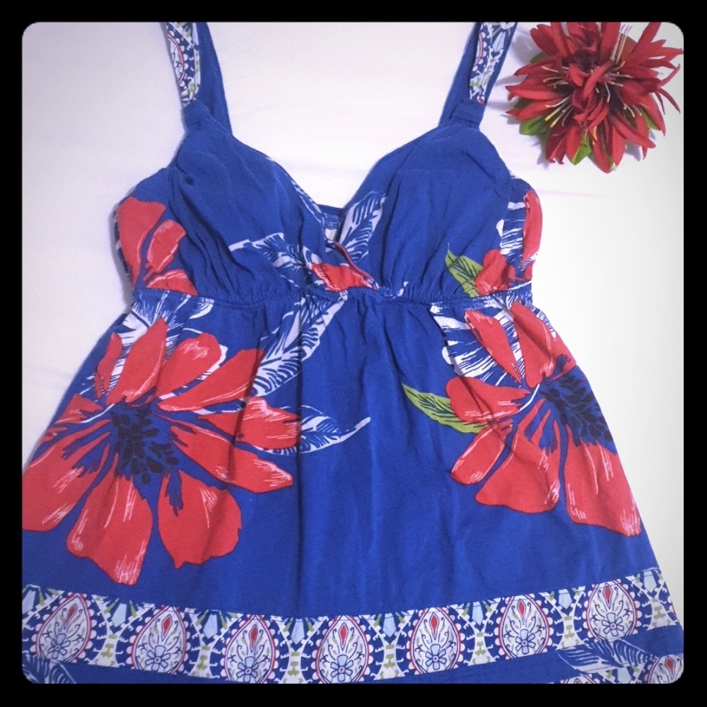 Hollister top